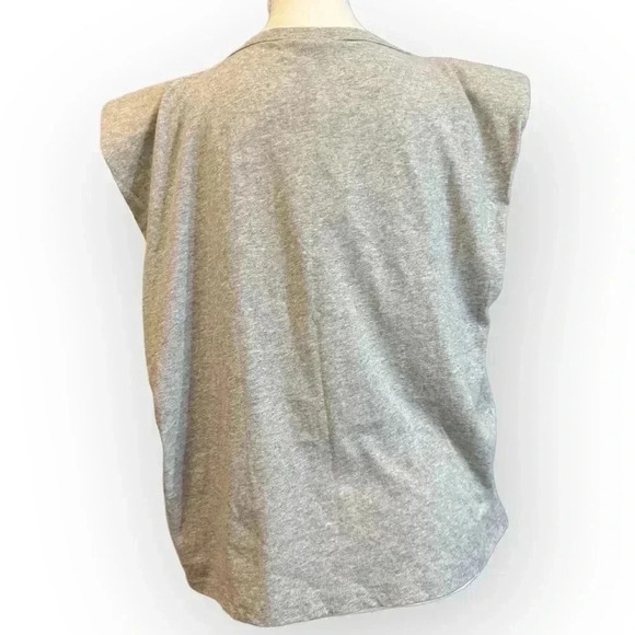 Maison Stella et Suzie | Padded Muscle Tee in Light Gray (M) - Picture 8 of 10